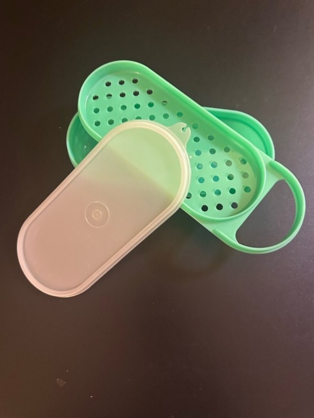 🌸5/$25 Vintage 3pc Grater Cheese Vegetable Lettuce Dish With Cover